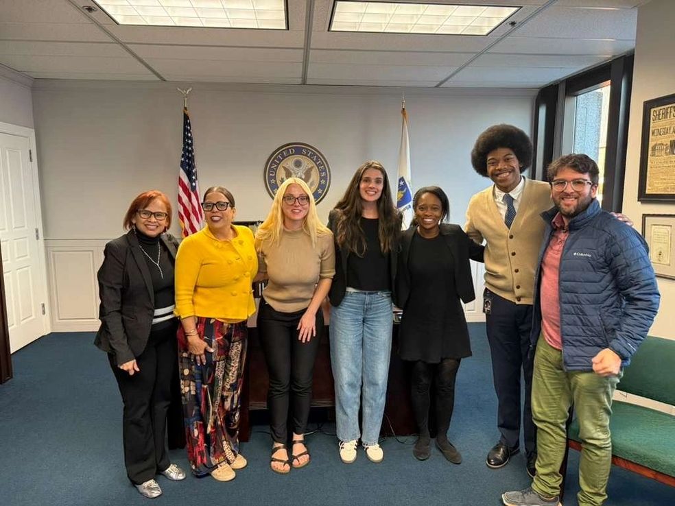 VAM Articula con el equipo de la senadora Warren para seguir abogando por los TPSianosa